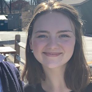 Meet your Posher, Kaylie